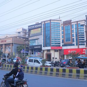 Hotel Panache 500 Mtrs From Shri Krishna Janma Bhumi Teample